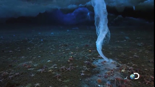 Choáng ngợp trước hiện tượng cột băng chết chóc khiến mọi vật đóng băng trong tích tắc