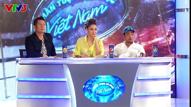 Bản sao Lệ Rơi xuất hiện ở Vietnam Idol