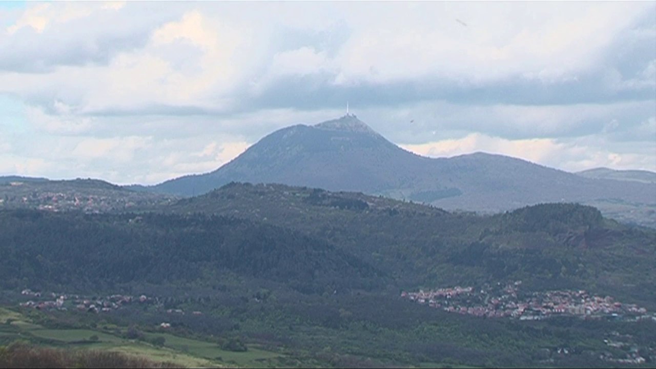 Déplacement d'Emmanuelle Cosse à Clermont-Ferrand (futur écoquartier de Trémonteix et réhabilitation de l'Hôtel-Dieu)