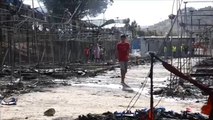 فرار آلاف اللاجئين إثر اندلاع النيران بمخيم باليونان