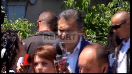 Report TV - Gazetarët e "pasjellshëm" me Ben Blushin, ja arsyeja pse