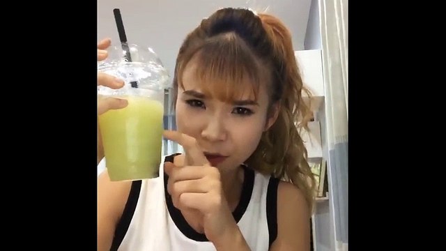 Khởi My hát mộc ca khúc mới và khoe cơ bắp cuồn cuộn