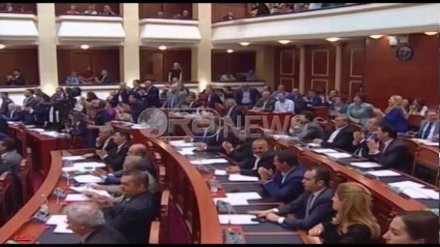 Ora News – Miratimi i reformës, deklaratë nga Lu: U miratua me trysni të madhe