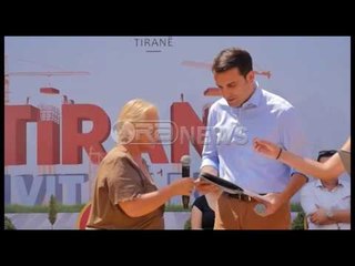 Ora News - Shpërndahen banesat sociale. Në gusht nis ndërtimi i banesave për romët