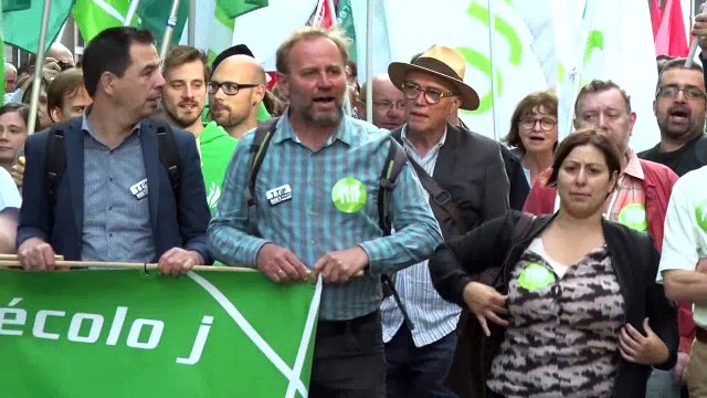 6.000 personnes à Bruxelles pour protester contre les traités transatlantiques