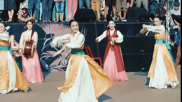 Đây chính là những cô gái được truy lùng nhiều nhất trên mạng tuần qua