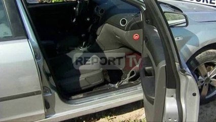 Report TV - Vlorë, mjeti përplaset me pemën humb jetën efektivja e policisë