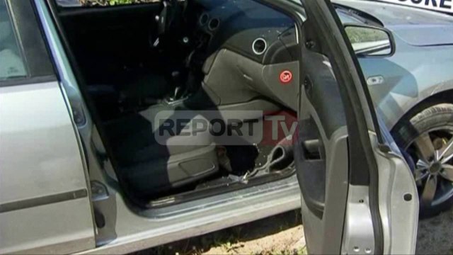 Report TV - Vlorë, mjeti përplaset me pemën humb jetën efektivja e policisë