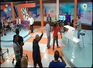 Nelson javier el cocodrilo sobre el pacha en el show del medio dia