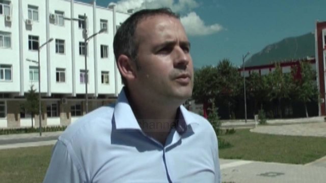 Taksa, Bashkia e Kukësit kundër pagesës nga banorët e zonës - Top Channel Albania - News - Lajme