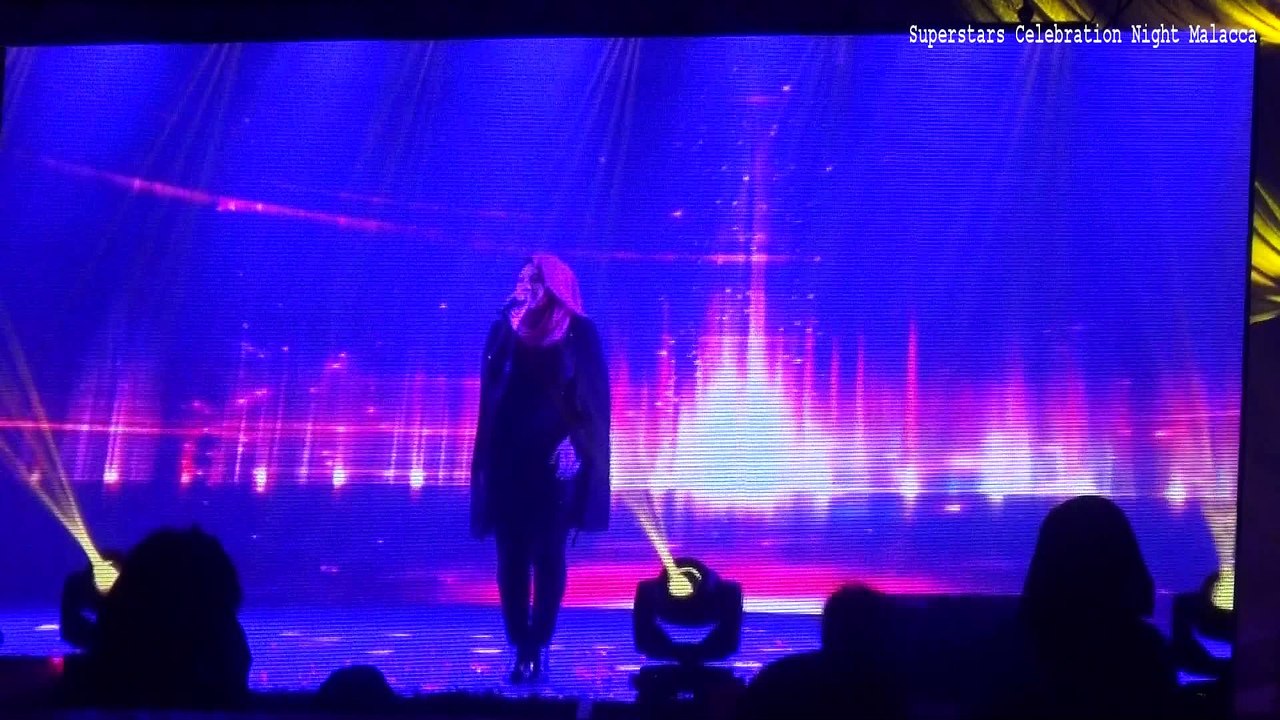 茜拉 Shila Amzah ft Alif Satar 《Selamanya Cinta》马六甲群星欢聚 Melaka 18.09.2016