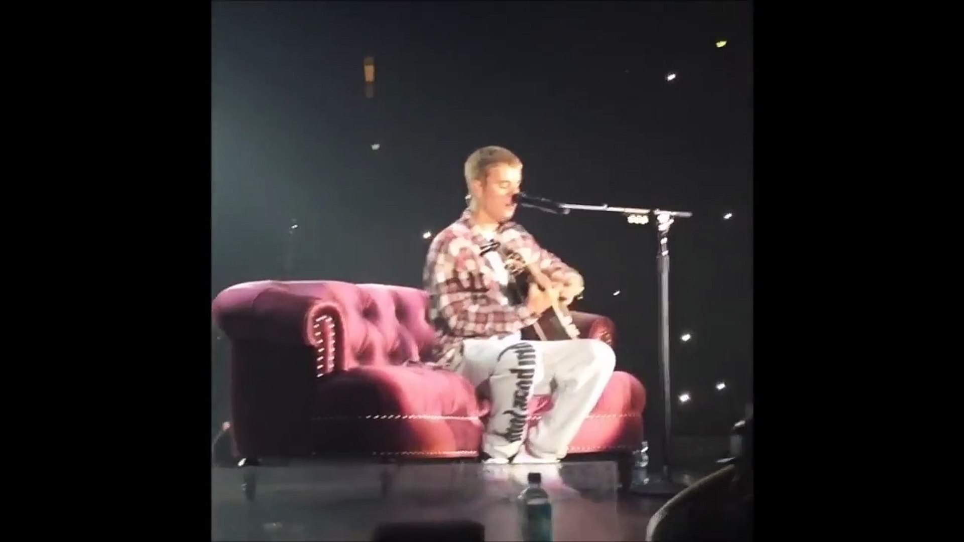 Justin Bieber Moments At Purpose Tour Concert In Cologne Germany September 18 16 Video Dailymotion