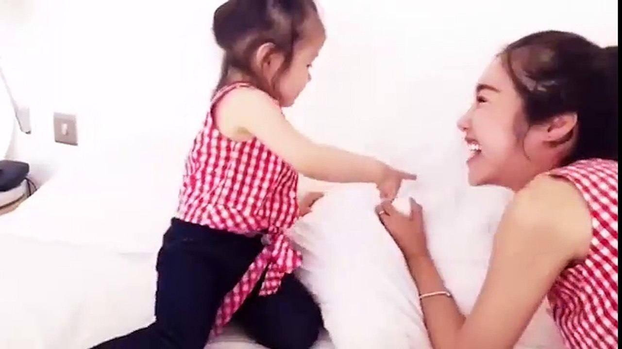 Phản ứng bất ngờ của Cadie khi thấy mẹ Elly Trần bị... co giật