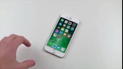 Cái kết “khóc ròng” cho chiếc iPhone 6S khi bị đổ nhựa đường nóng chảy