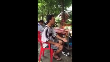 chàng trai hút thuốc lào hát tây du ký cực hay