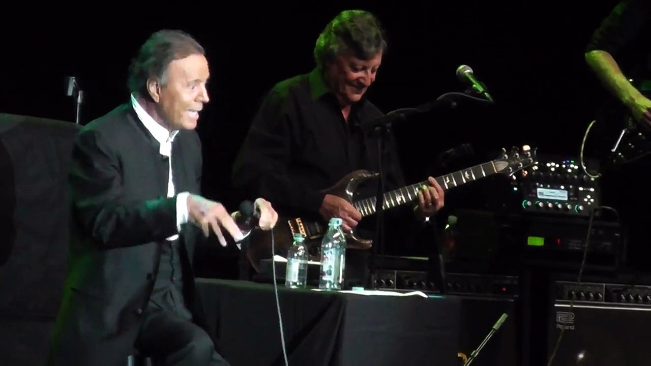 Julio Iglesias De Nina A Mujer 2016