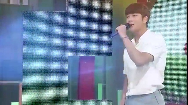 Nhã Phương rơi nước mắt lã chã khi nghe trai Hàn hát