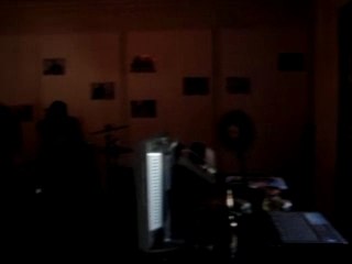 Critical Mess - Somebody Help Me