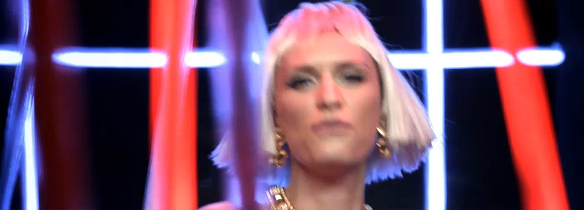 KIKI DOLL - Electric Girl