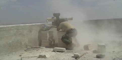 Muhalifler Suriye Tankını Vurdu