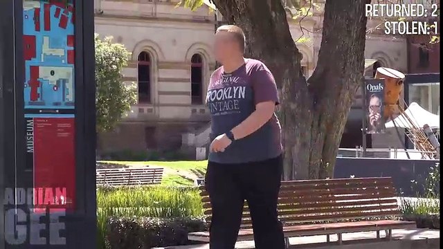 Dropping The Phone In Public (Social Experiment)