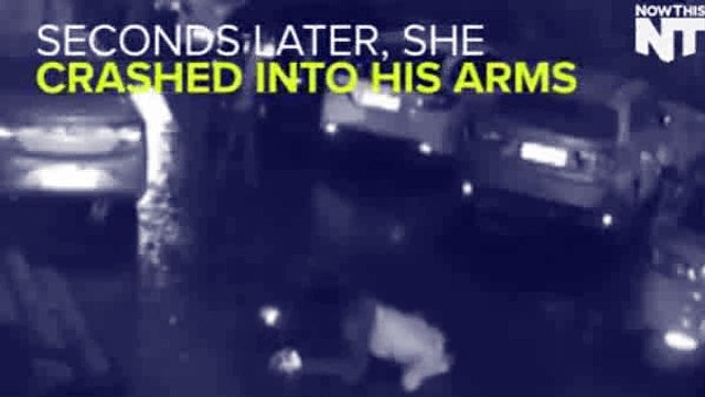 Chàng trai cứu cô gái đang rơi từ nhà cao tầng