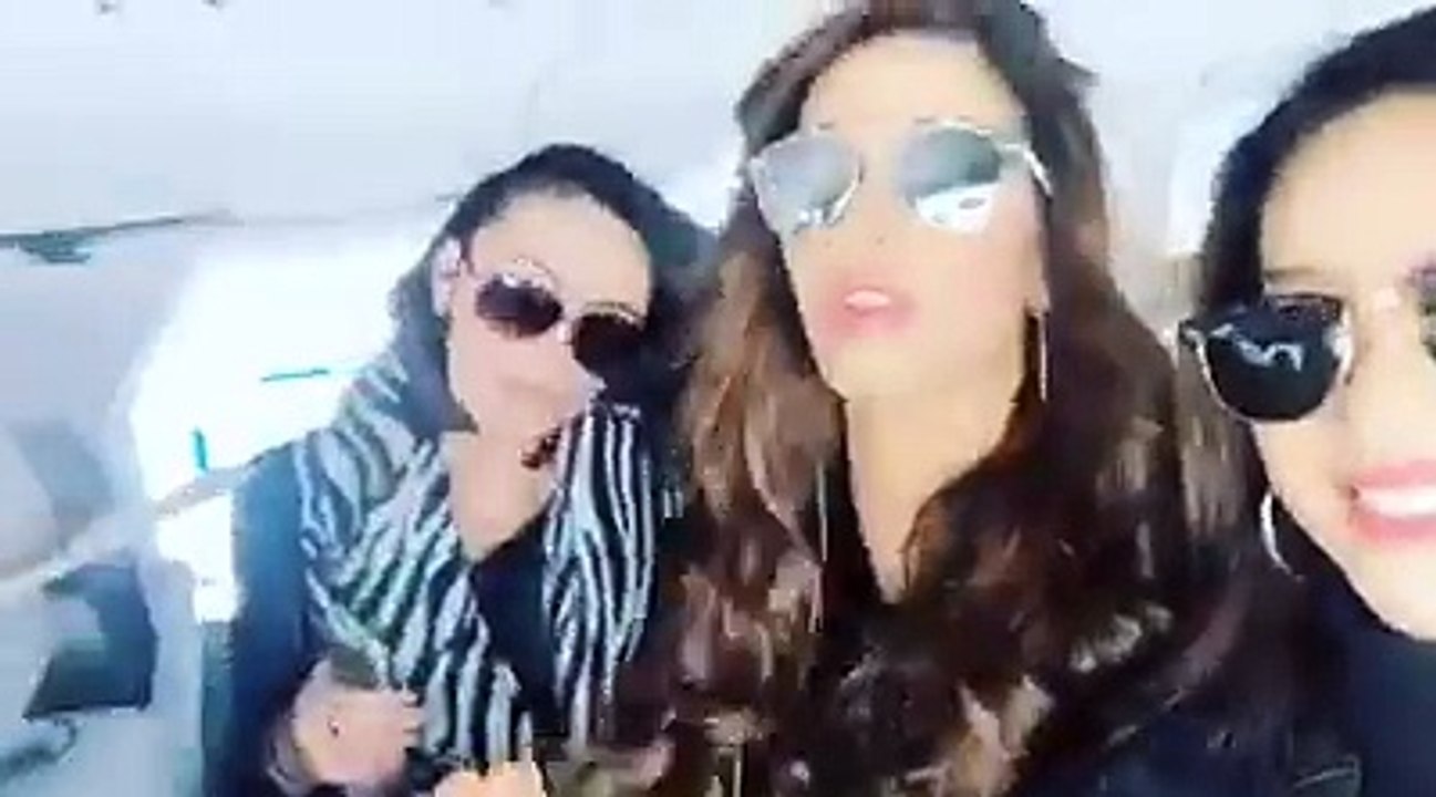 Phạm Hương hát mừng Giáng sinh trên đất Mỹ