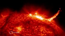 Mặt trời có thể phát ra chùm lửa khổng lồ đe dọa trái đất