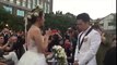 Chồng Diễm Hương quỳ gối xin được cưới hoa hậu