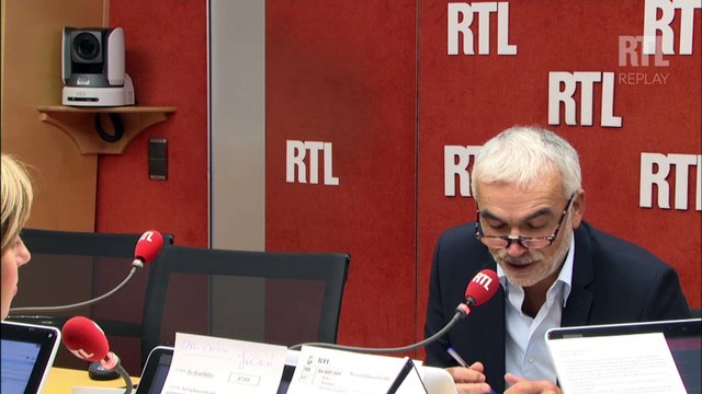 Divorce Angelina Jolie/Brad Pitt : Ils sont terriblement humains , dit Pascal Praud