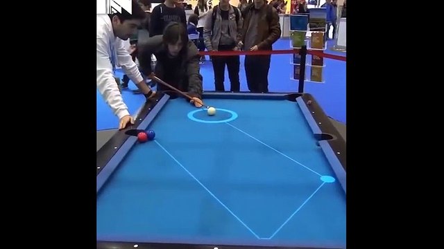 Choáng với bàn bi-a trăm trận trăm thắng