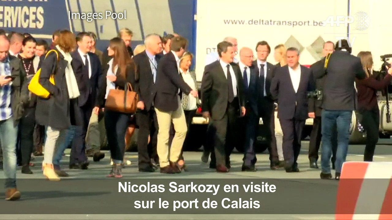 Nicolas Sarkozy en visite au port de Calais