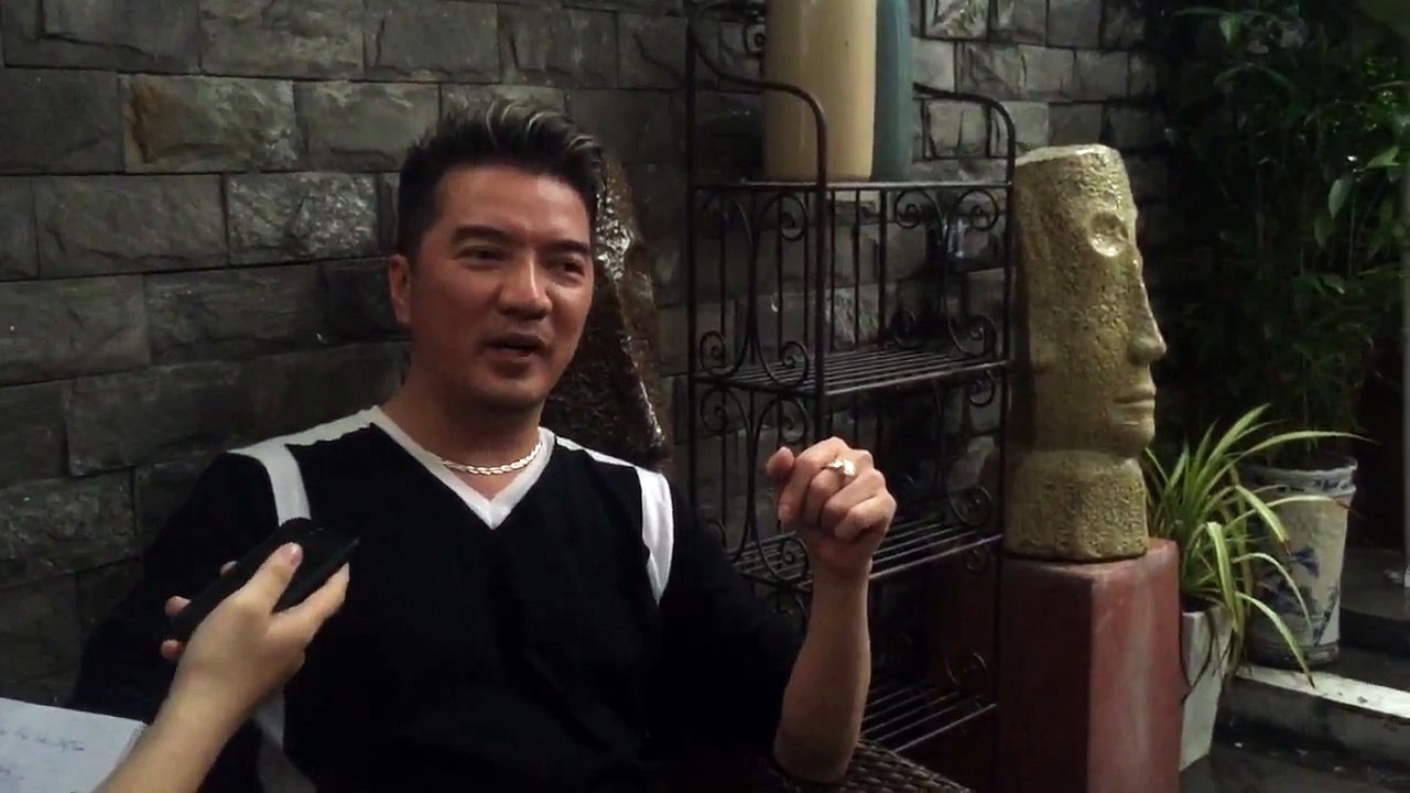 Đàm Vĩnh Hưng: "Tôi không hơn thua với Hoài Linh và Mỹ Tâm"