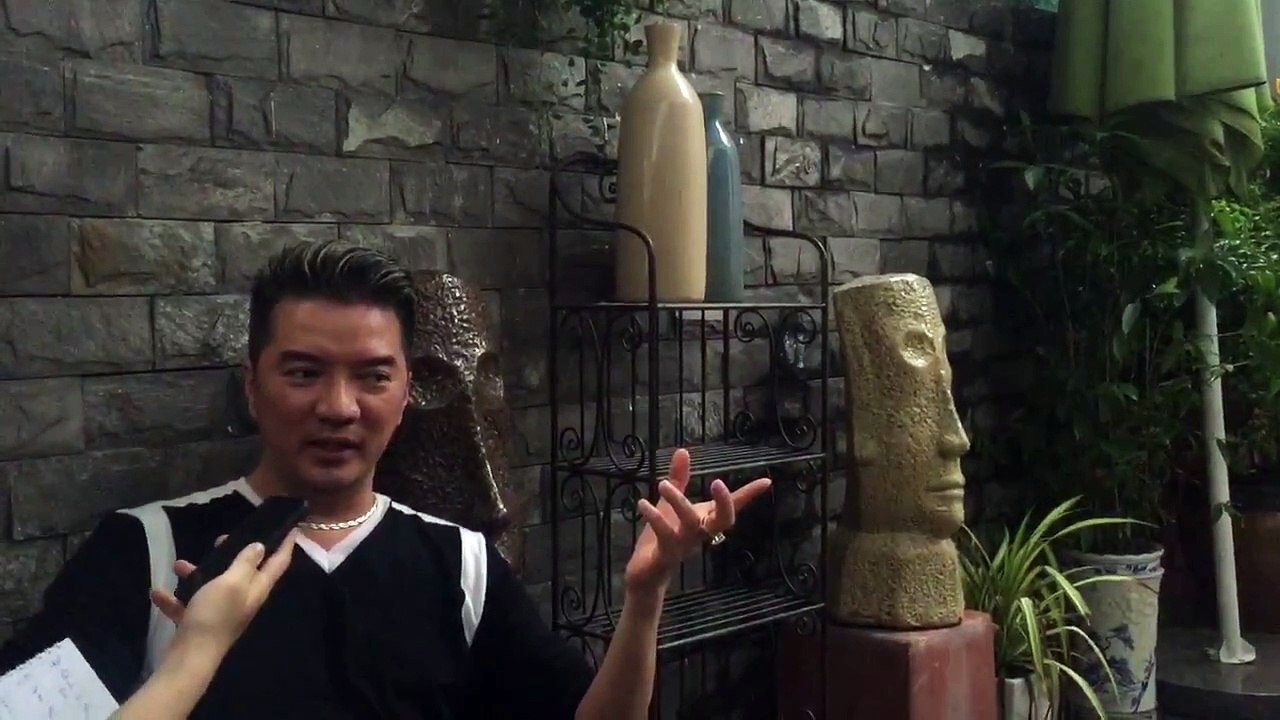 Đàm Vĩnh Hưng lí giải tại sao bị Hoài Linh "chặt ngọt"