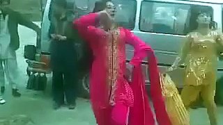 Pashto Local Dance On Behrain Road