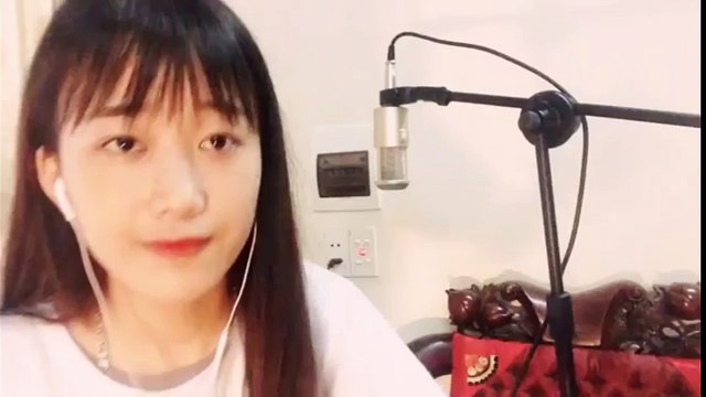 Cover hit khủng Faded cô gái này đã khiến cộng đồng mạng phát điên