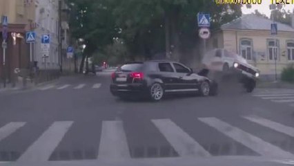 Compilation de crash en Voitures n°369 | Car Crash Compilation | Sept 2016