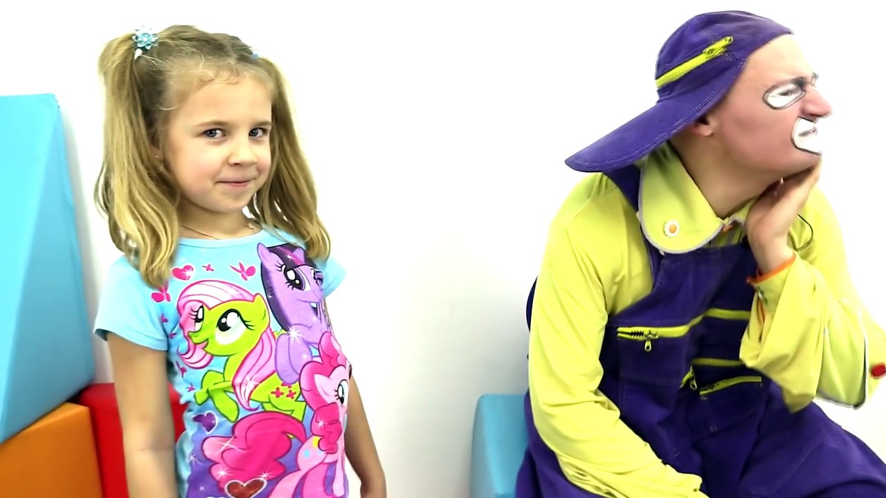 New funny videos. Meet Clown Andrew (2015)Новое смешное видео