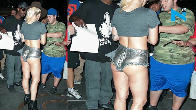 Lady Gaga wardrobe malfunction