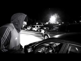 MAVS PLAYERS HAND OUT TURKEYS TO FAMILIES IN NEED