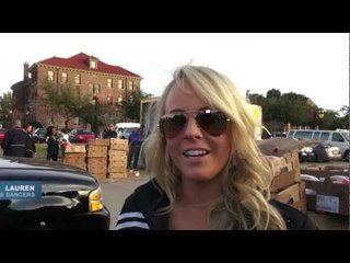 Dallas Mavericks Players Hand Out Turkeys To Families