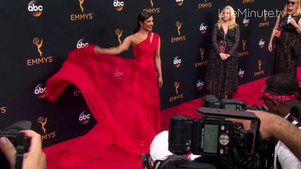 Download Video: Emmy 2016 Fashion Trends