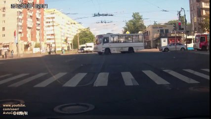 Car Crash Compilation September 2015 p 1   Horrible accidents