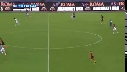 AS Roma 4-0  Crotone - Edin Dzeko