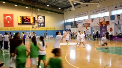 Fenerbahçe Kadın Basketbol Takımı, Kırçiçeği Bodrum Basketbol'u 75-60 Yendi