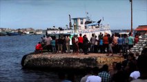 Migrant boat sinks off Egyptian coast, killing at least 42