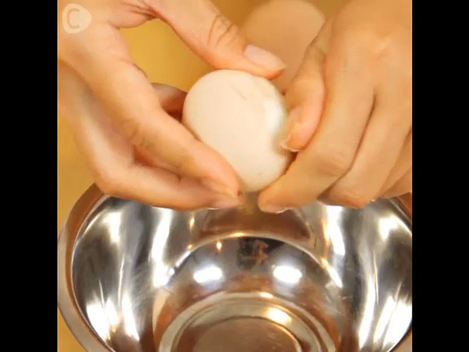 Cách tạo ra một bé pikachu ngon lành từ trứng luộc