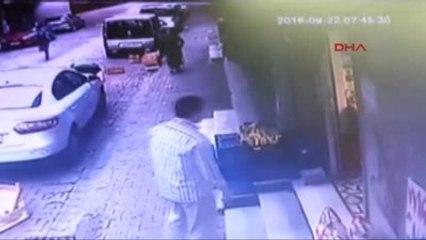 Bağcılar'da 6 Katlı Binanın Çökme Anı Güvenlik Kamerasında