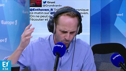 Charles Aznavour remonte sur scène à Paris