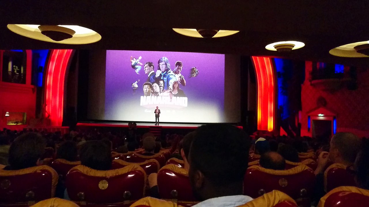 Lancer de cravate par Jean-François Rauger pour la nuit Nanarland 2016